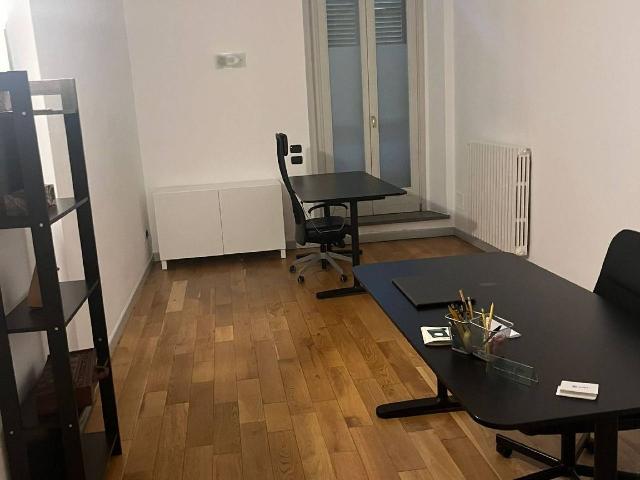 Shared office in Via Sant'Elisabetta, Bergamo - Photo 1