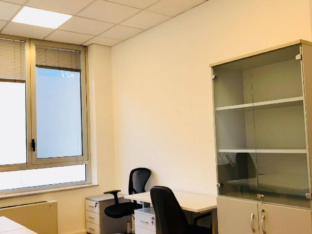 Gemeinschaftsbüro in Viale Certosa 138, Milano - Foto 1