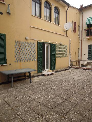 Appartamento in Corso Vittorio Emanuele II 21, Torgiano - Foto 1