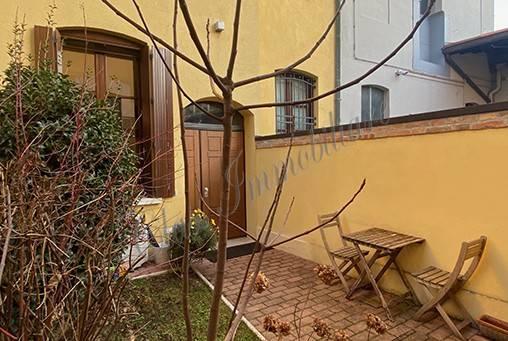 Terraced house in Viale Salvador Allende, Mantova - Photo 1