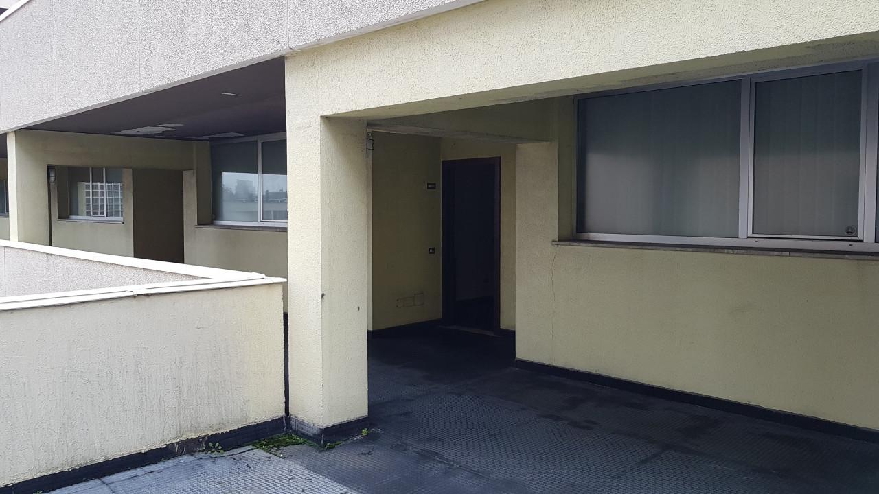 Ufficio in Passaggio Fratelli Benelli, Pesaro, {3} - Foto 2