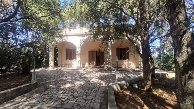 Mansion in Sp 223, Matino - Photo 1