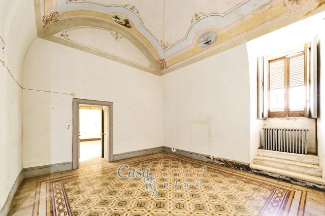 Apartament in {3}, Piazza Martiri Ungheresi - Photo 1