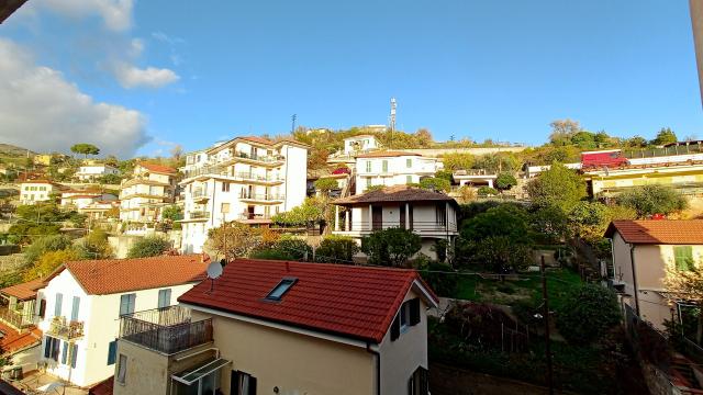 2-room flat in Via Dante Alighieri, Sanremo - Photo 1