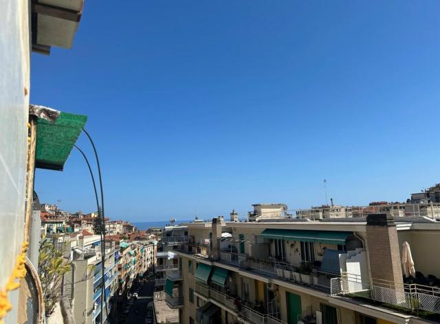 Penthouse in Via Martiri della Libertà, Sanremo - Photo 1