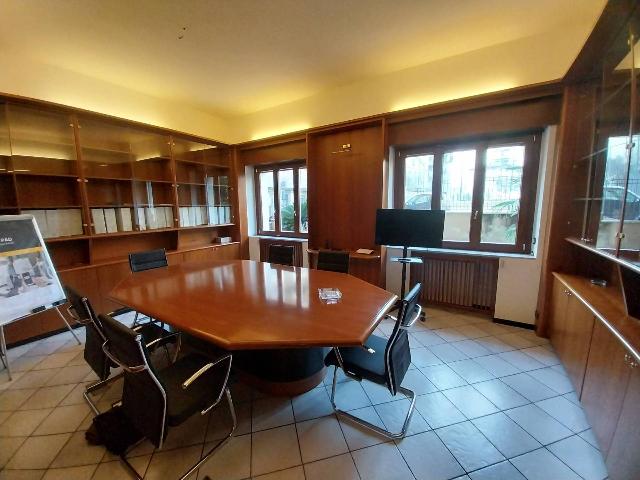 Shared office in Via Sant'Elisabetta, Bergamo - Photo 1