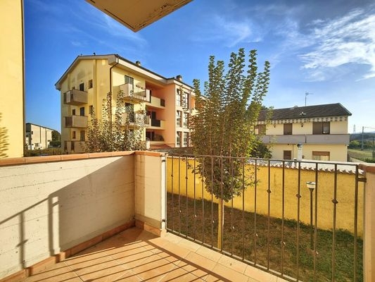 4-room flat in Via dei Bassi, Signa - Photo 1