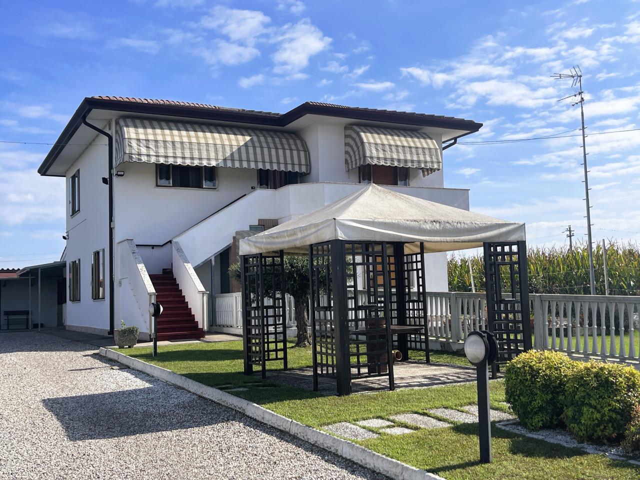 Villa in vendita a Badia Polesine