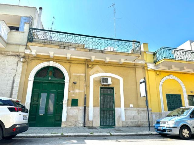 Casa indipendente in Via Francesco Petrarca 88, Triggiano - Foto 1