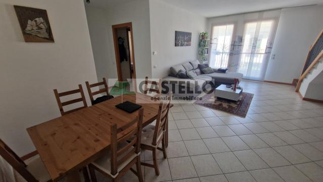 Apartament in {3}, Quattroca - Photo 1