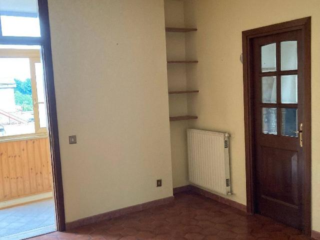 3-room flat in Via Salvatore Alessi, Capranica - Photo 1