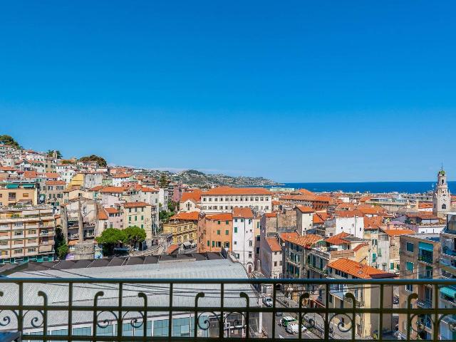 2-room flat in Strada San Bernardo 30, Sanremo - Photo 1