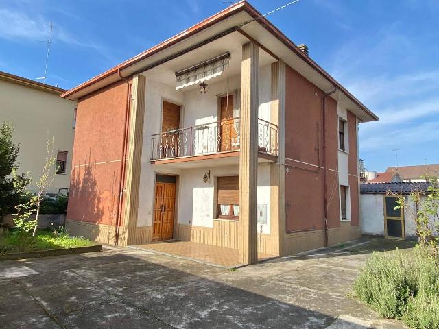 Villa in Via Luigi Barbieri, Voghera - Foto 1