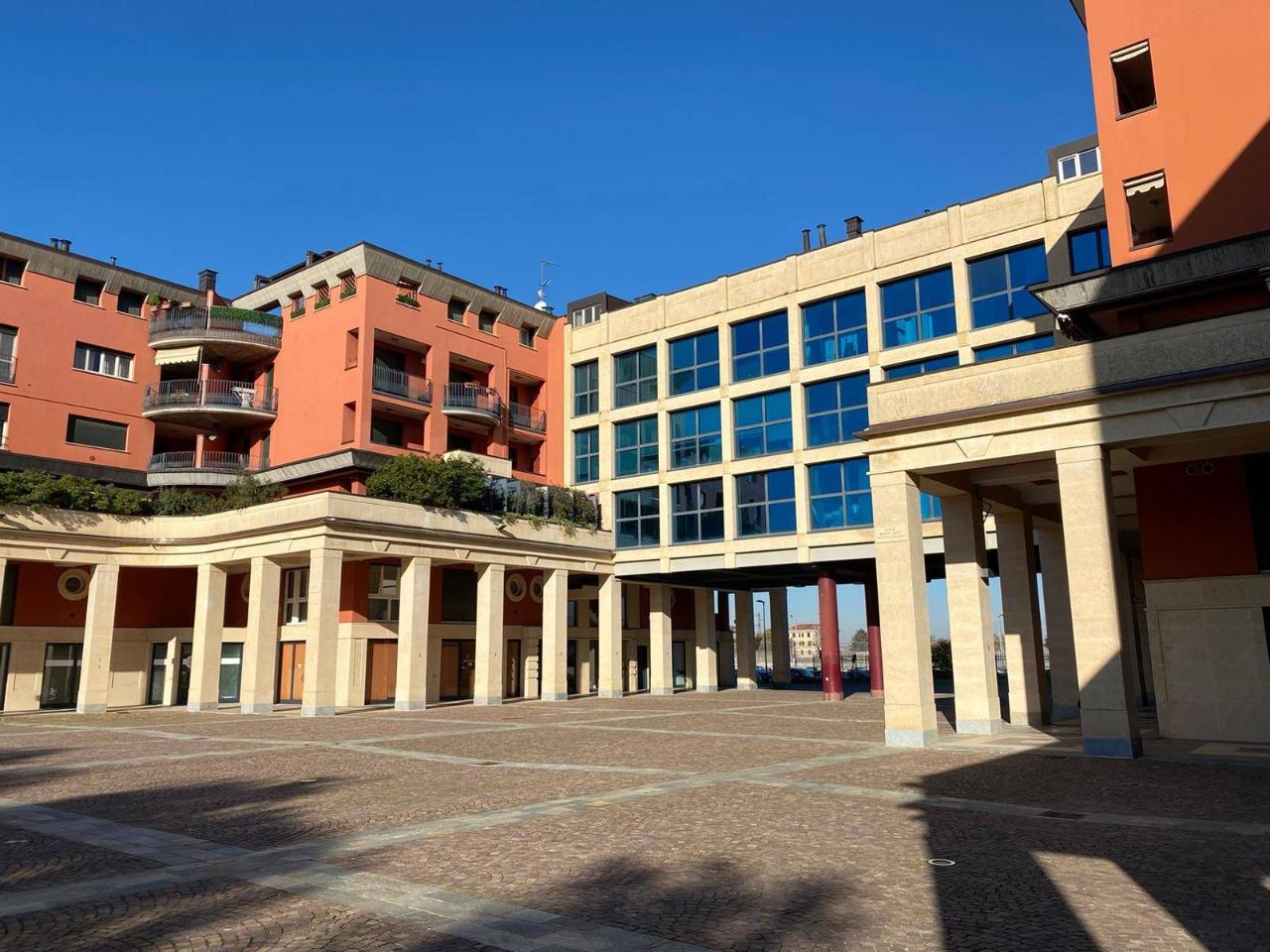 Ufficio condiviso in Viale Montebello, Voghera, {3} - Foto 1