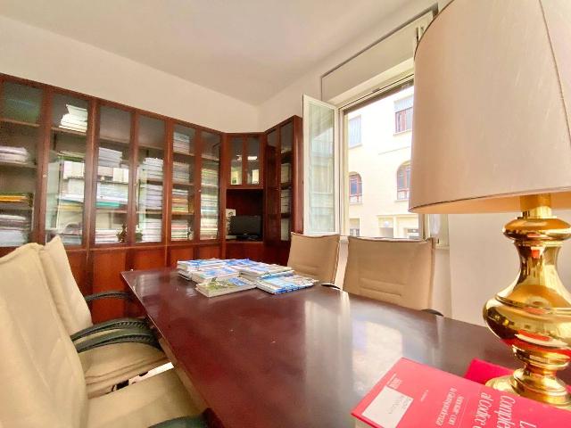 Shared office in Via Spartaco Lantini, Voghera - Photo 1