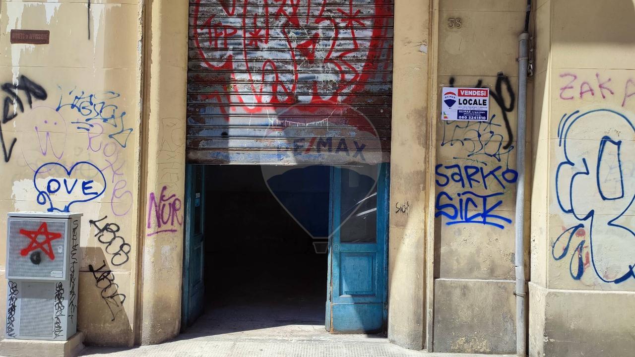 Negozio in Via De Nicolo 38, Bari - Foto 1
