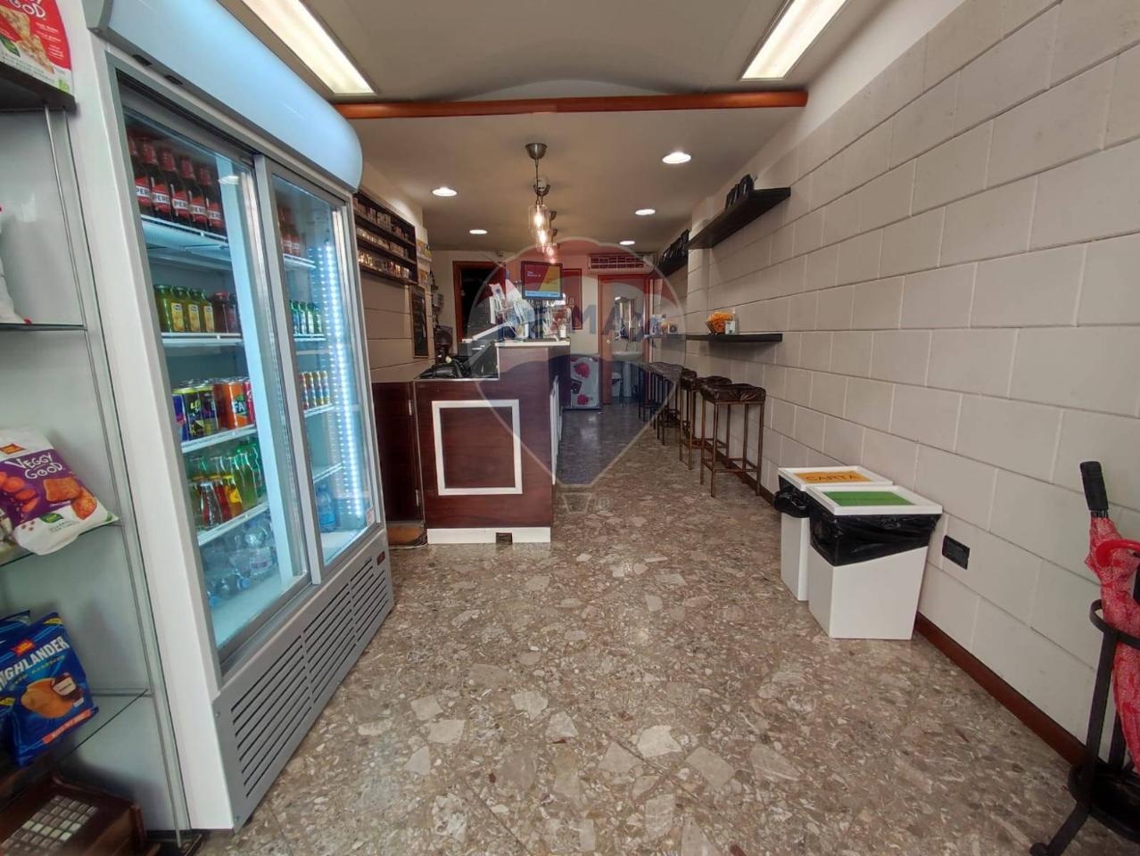 Bar in Via Martin Luther King 82, Bari - Foto 1
