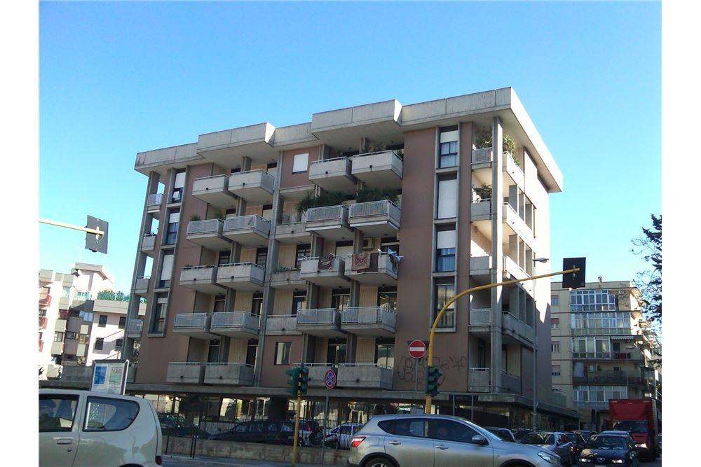 Negozio in , Bari, {3} - Foto 2