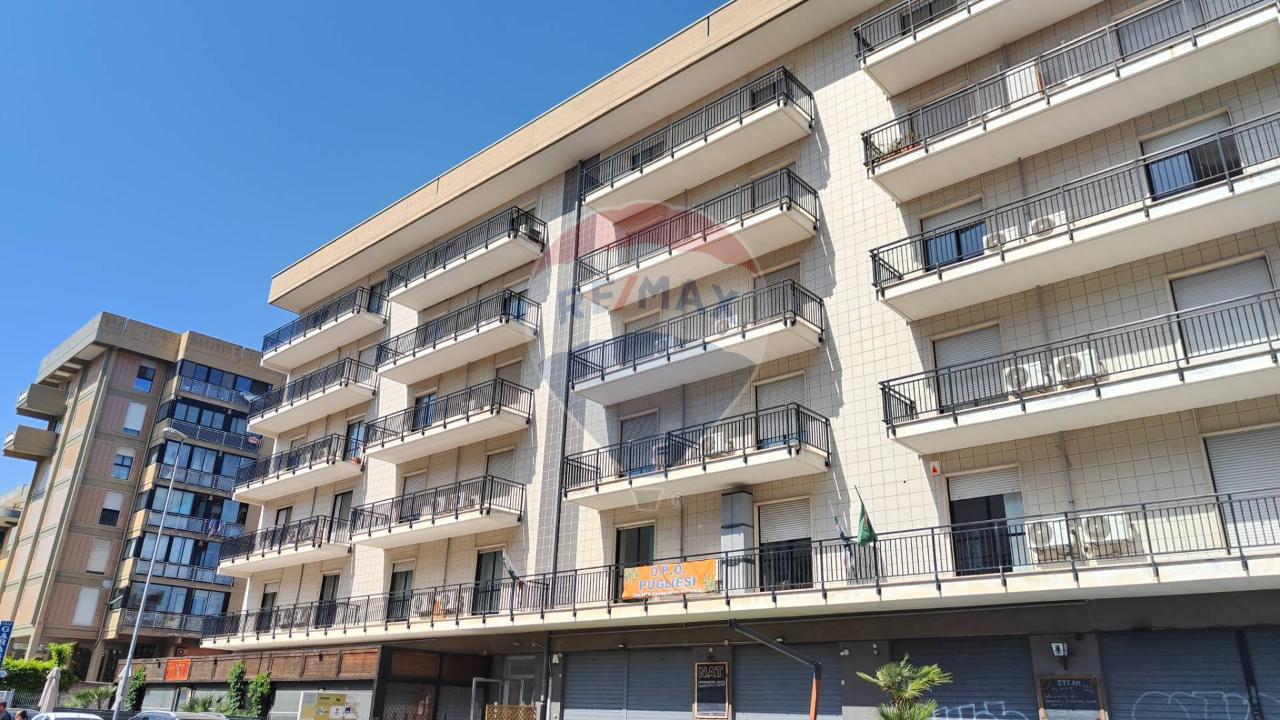 Ufficio in Via Divisione Paracadutisti Folgore 5, Bari - Foto 1