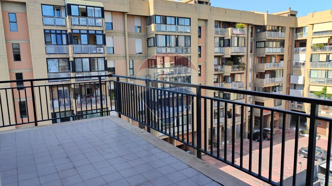 Ufficio in Via Divisione Paracadutisti Folgore 5, Bari - Foto 1