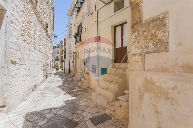 Detached house in Via Marconi 16, Conversano - Photo 1