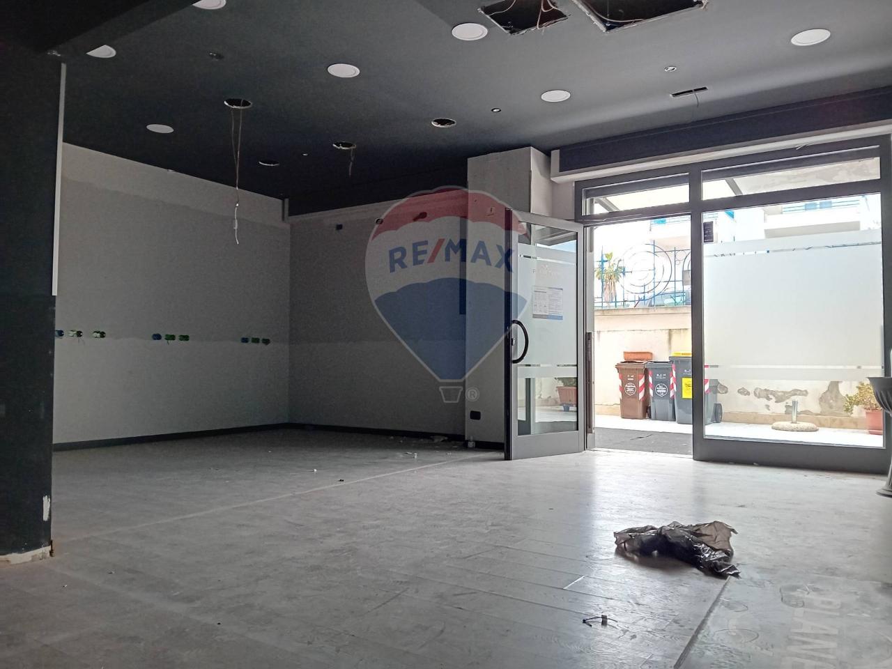 Negozio in , Bari, {3} - Foto 1