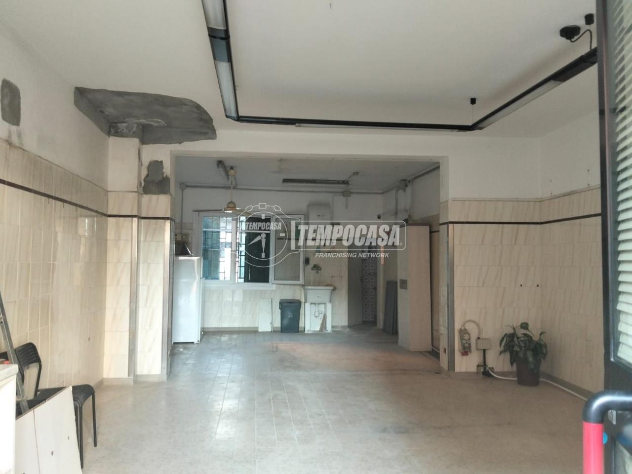 Negozio in Via Roma 107, San Martino In Rio, {3} - Foto 2