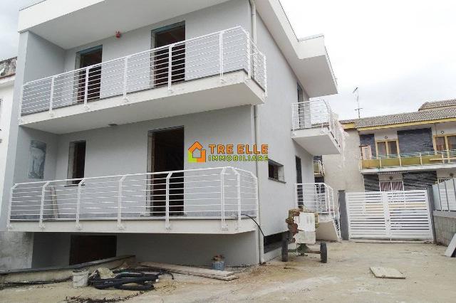 Terraced house in Corso Umberto I, Scisciano - Photo 1