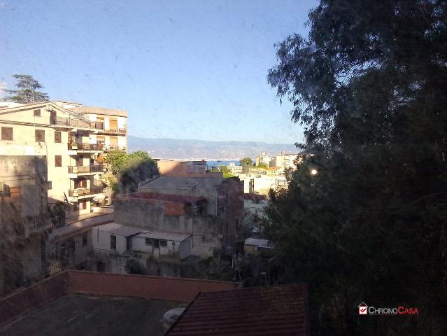 4-room flat in Via Isarco, Messina - Photo 1