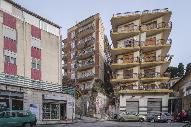 Dreizimmerwohnung in Viale P. Umberto 26 d, Messina - Foto 1