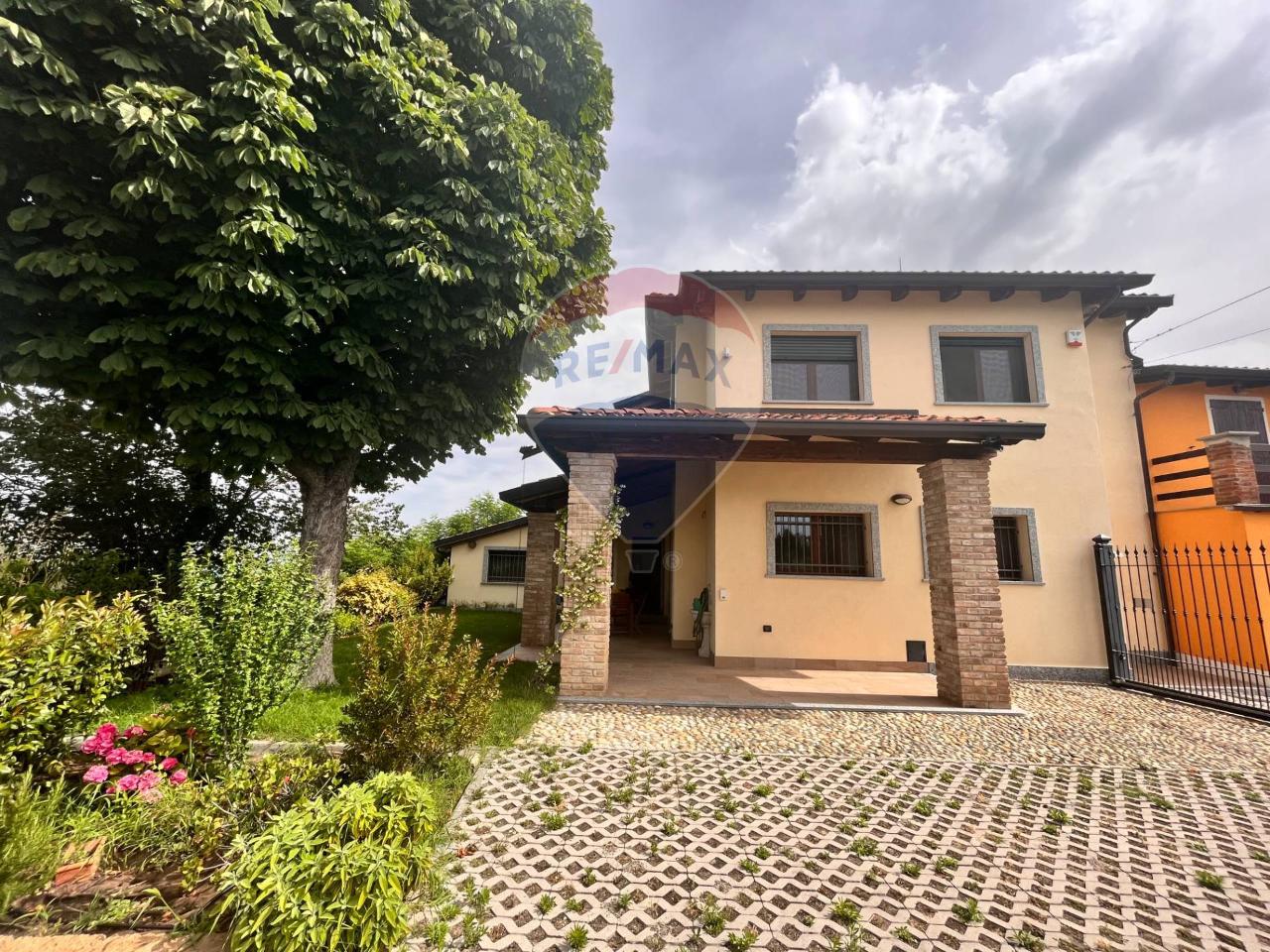 Casa indipendente in vendita a Sarezzano