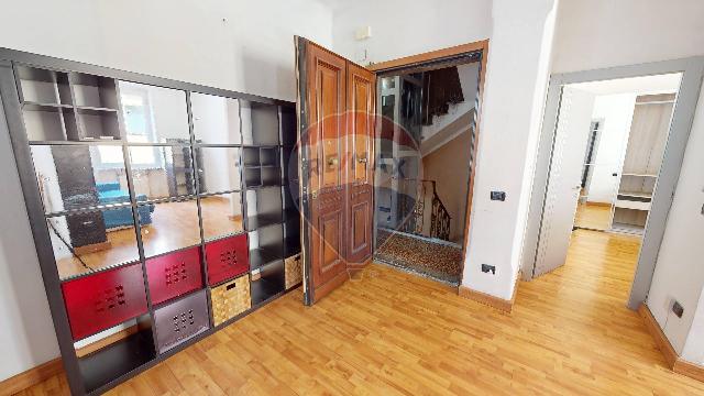 Vierzimmerwohnung in Via Ristori 15, Genova - Foto 1