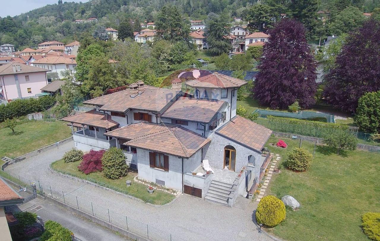 Villa in vendita a Cocquio Trevisago