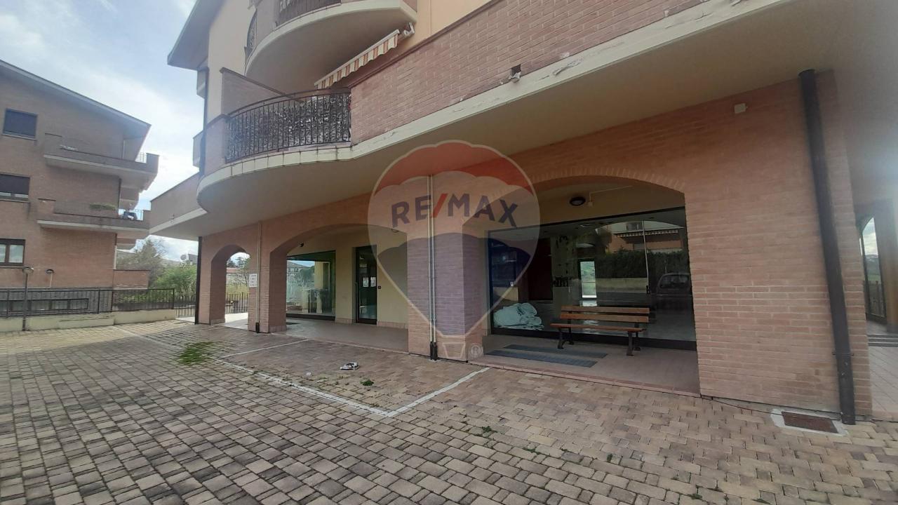 Negozio in Via San Rocco 77, Castel Frentano - Foto 1