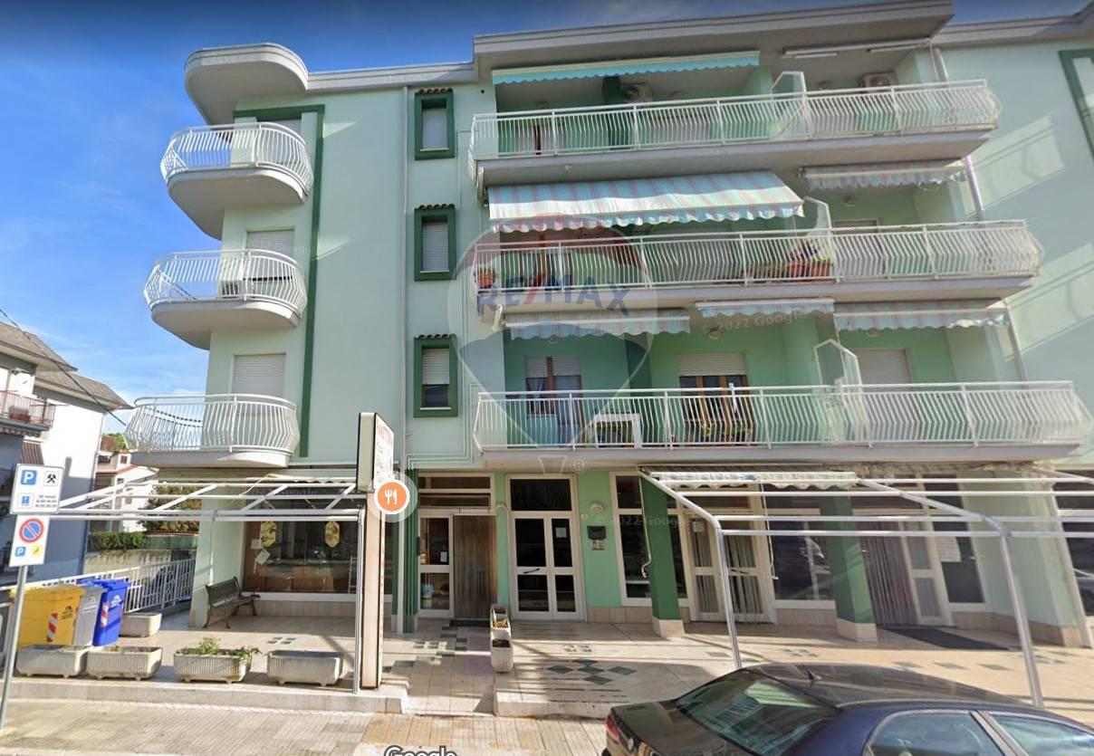 Negozio in Via Bachelet 21, Fossacesia - Foto 1
