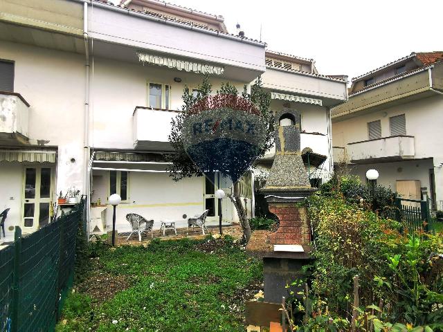 Villa a schiera in Via del Donatore 14, Santa Maria Imbaro - Foto 1