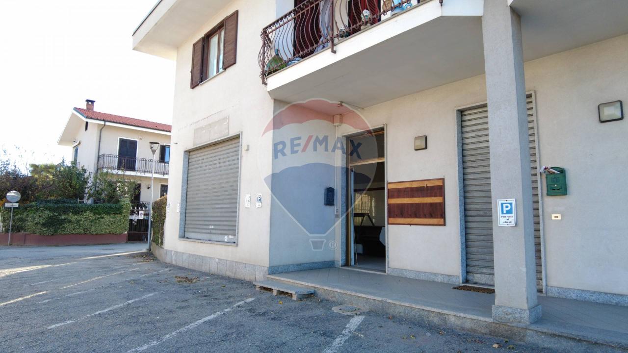 Negozio in Via Torino 32, Scalenghe, {3} - Foto 1