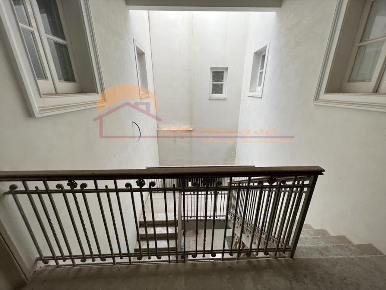Palazzina commerciale in Piazza Euripide, Siracusa, {3} - Foto 2