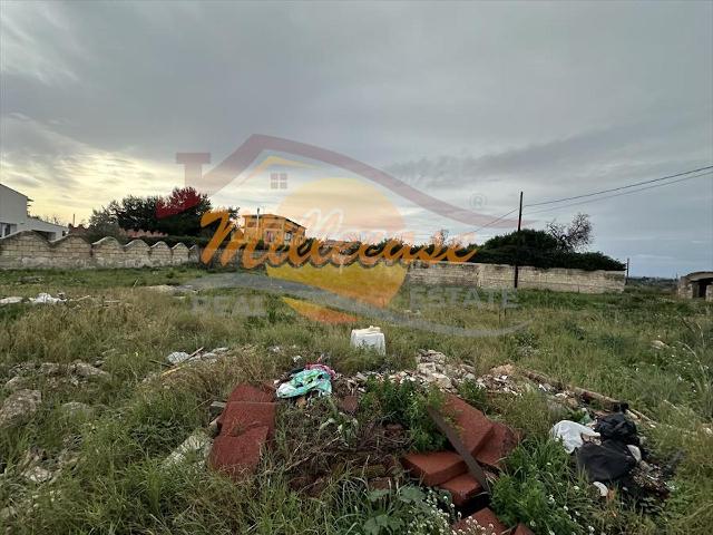 Industrial building land in Via Elorina, Siracusa - Photo 1