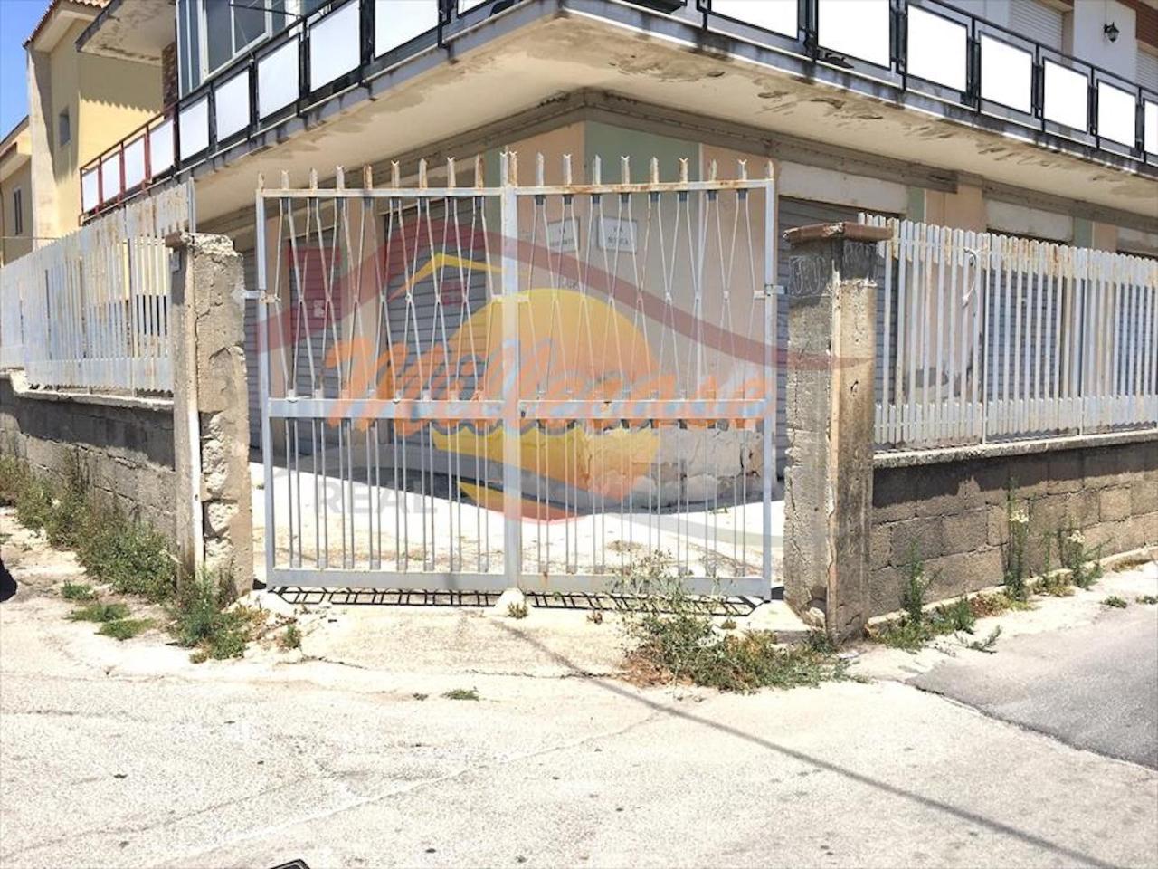 Magazzino in Via Luigi Monti, Siracusa, {3} - Foto 1