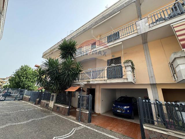 Villa a schiera in Via Mugnano Melito 90, Mugnano di Napoli - Foto 1