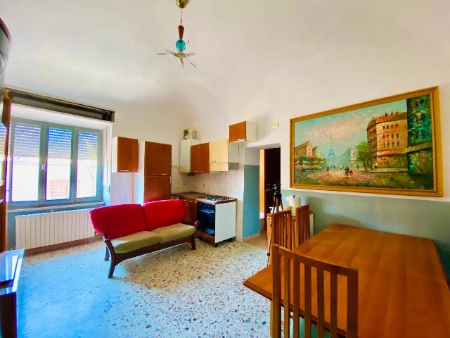 3-room flat in Via Trincea delle Frasche, Corridonia - Photo 1