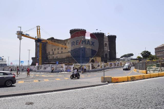 Wohnung in Piazza Municipio 4, Napoli - Foto 1