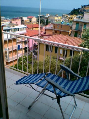 2-room flat in Via dei Gigli 7, Laigueglia - Photo 1