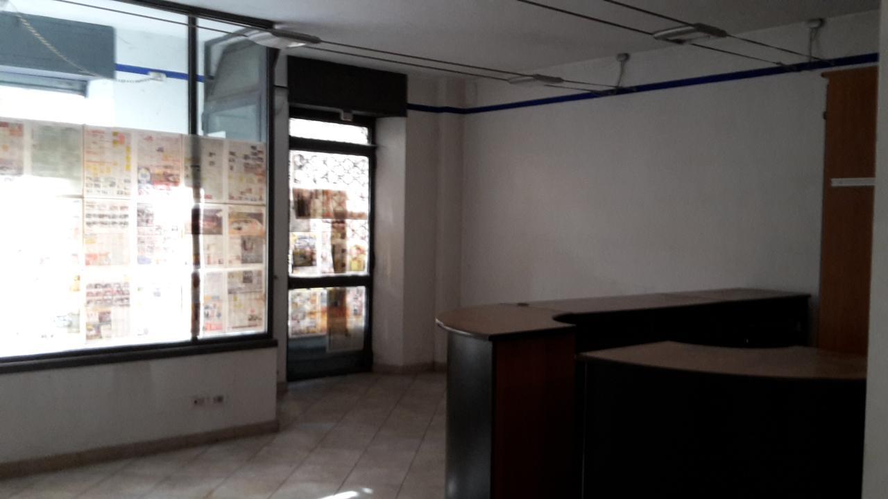 Negozio in Via Aliberti, Asti, {3} - Foto 2