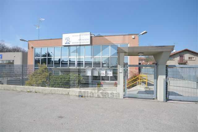 Magazzino in Via Papa Giovanni XXIII 176, Cardano Al Campo, {3} - Foto 1