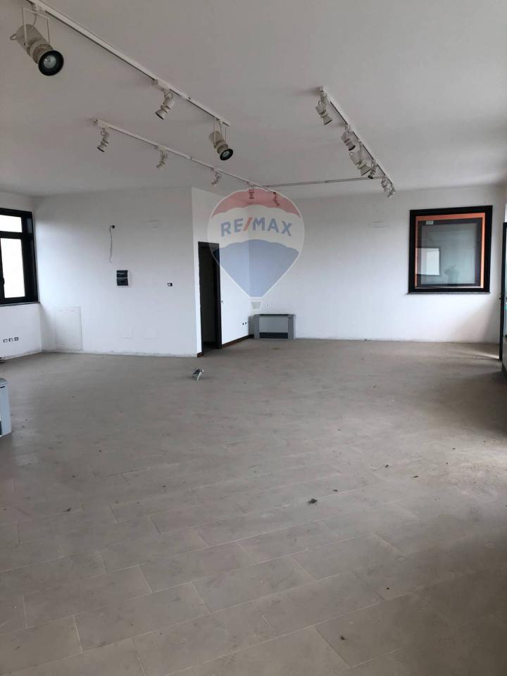 Negozio in Via Matteotti 69, Roncello, {3} - Foto 1
