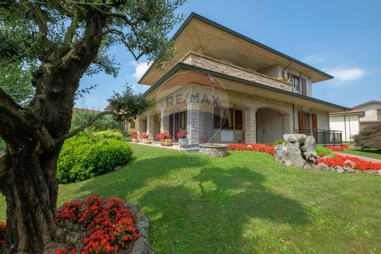 Villa in vendita a Terno D'Isola