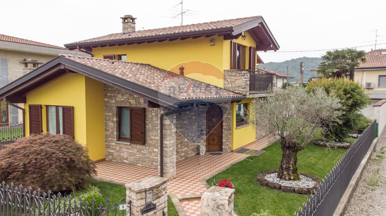 Villa in vendita a Mapello