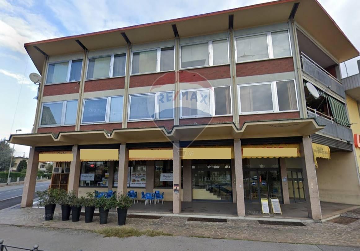 Negozio in Via Ortigara 1, Treviglio, {3} - Foto 1